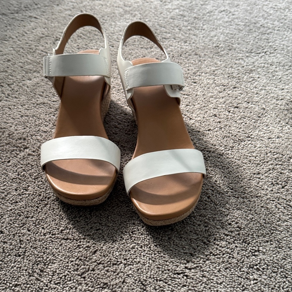 UGG White and Tan Women's Sandals